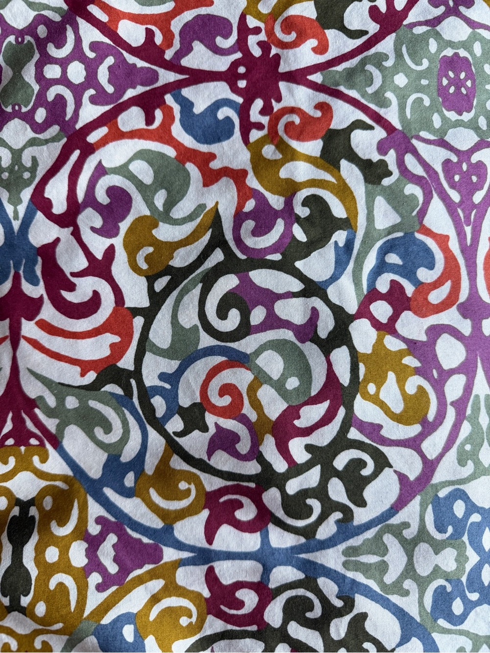 Crate & Barrel - Lucia Full/Queen Duvet Cover + 2 Shams — Jewel-Tone Medallion - Picture 6 of 10